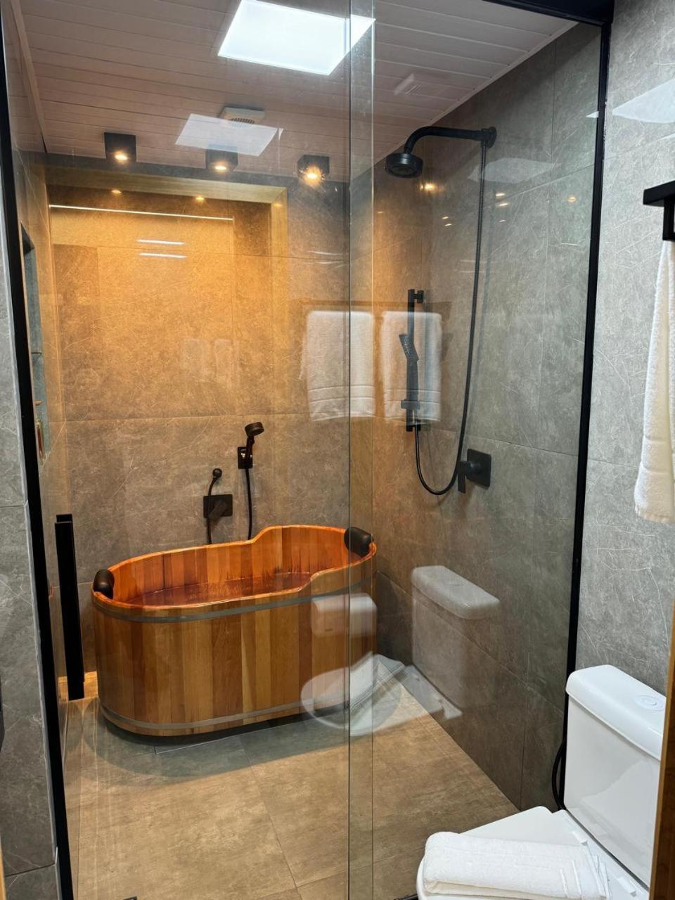 Hotel Thomasi Express Maringá Zewnętrze zdjęcie