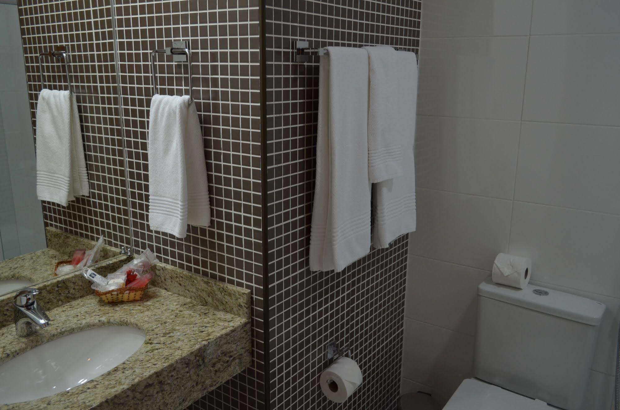 Hotel Thomasi Express Maringá Zewnętrze zdjęcie